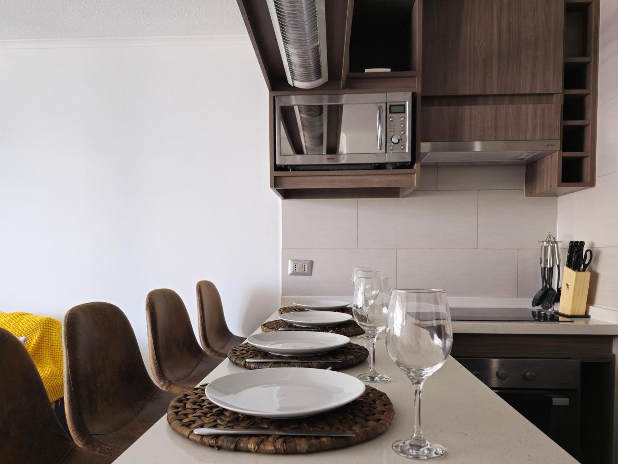 Dpto A Pasos Del Parque Arauco En Condes Apartamento Santiago